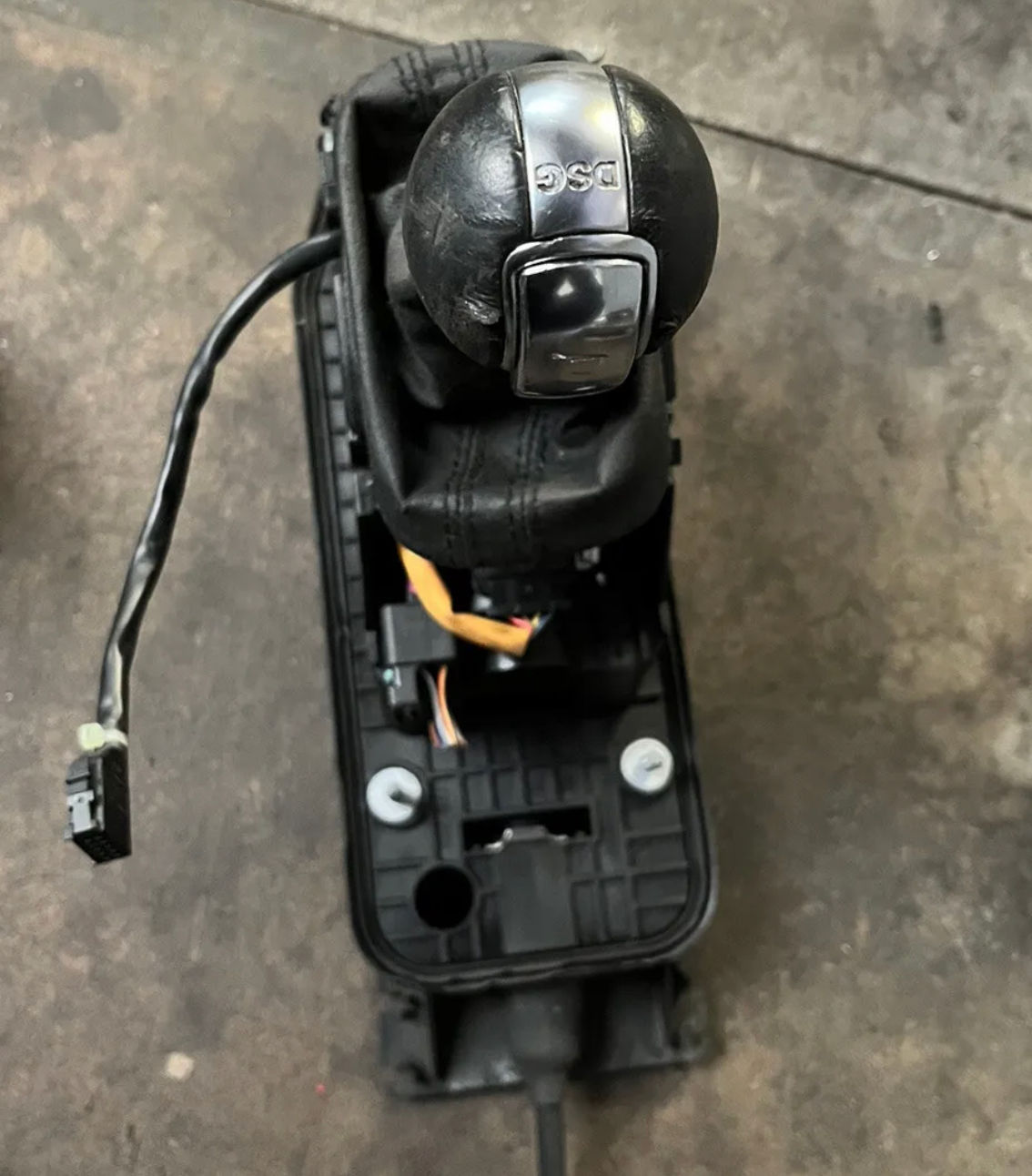 VW SCIROCCO PASSAT CC 2008-2012 AUTO DSG GEAR SHIFTER STICK SELECTOR 1K2713041B