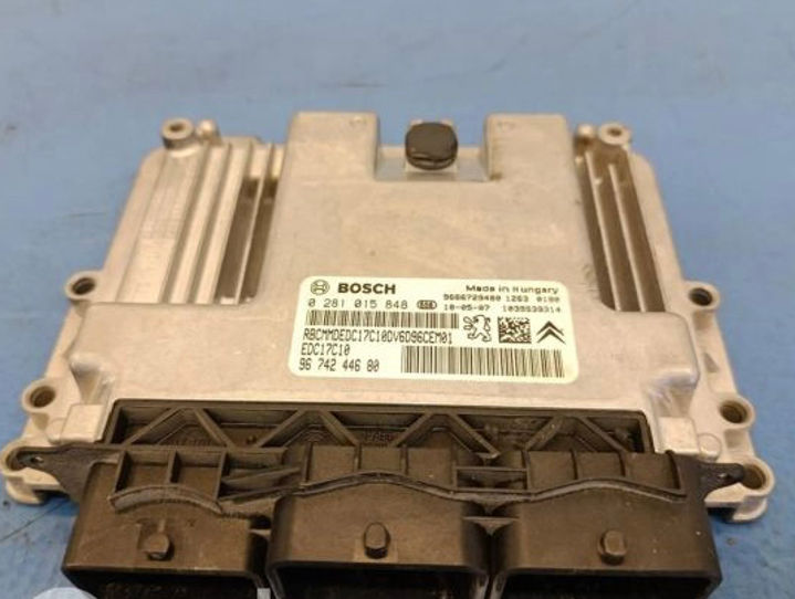PEUGEOT 207 ENGINE CONTROL UNIT ECU - 9674244680 / 0281015848
