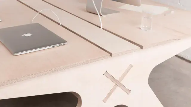 Thumbnail: Lean Desk