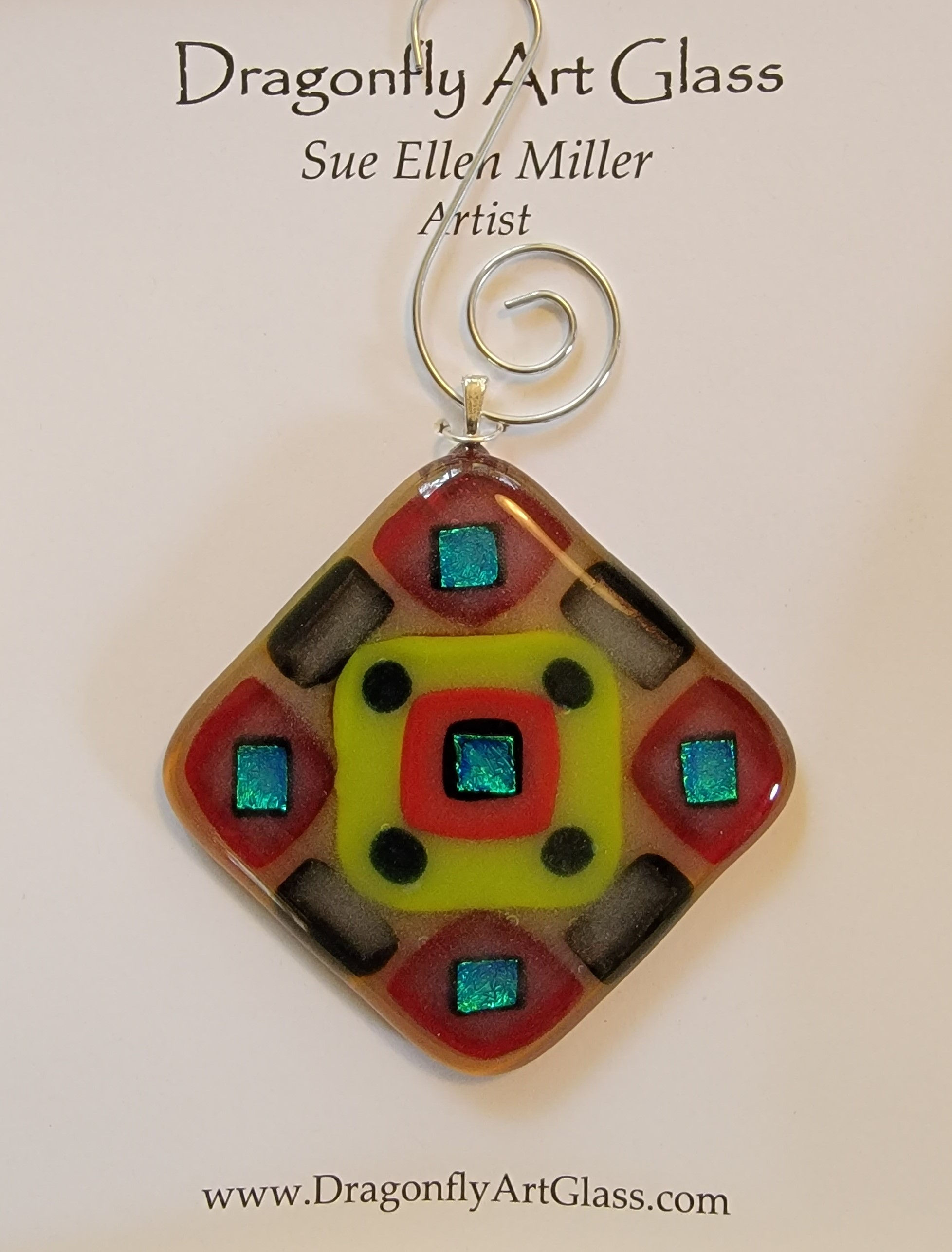 Medallion Ornament 1