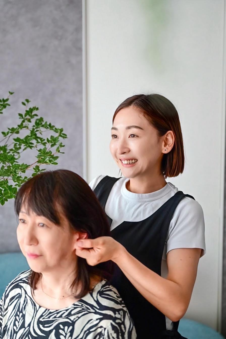 藤枝 葵 - 認定講師 / エメラルド式耳つぼリフレクソロジー協会