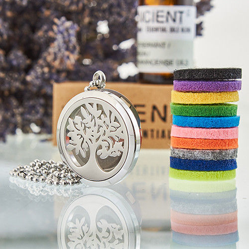 Miniaturbild: Aromatherapie Medaillon-Halskette "Baum des Lebens" inkl. 10 bunte Pads + Vers.