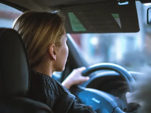 Assurance auto temporaire après l'achat d'une voiture d'occasion : comment rouler assuré ?