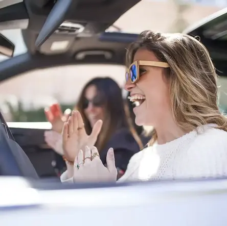 Assurance prêt de voiture — Protégez le conducteur emprunteur