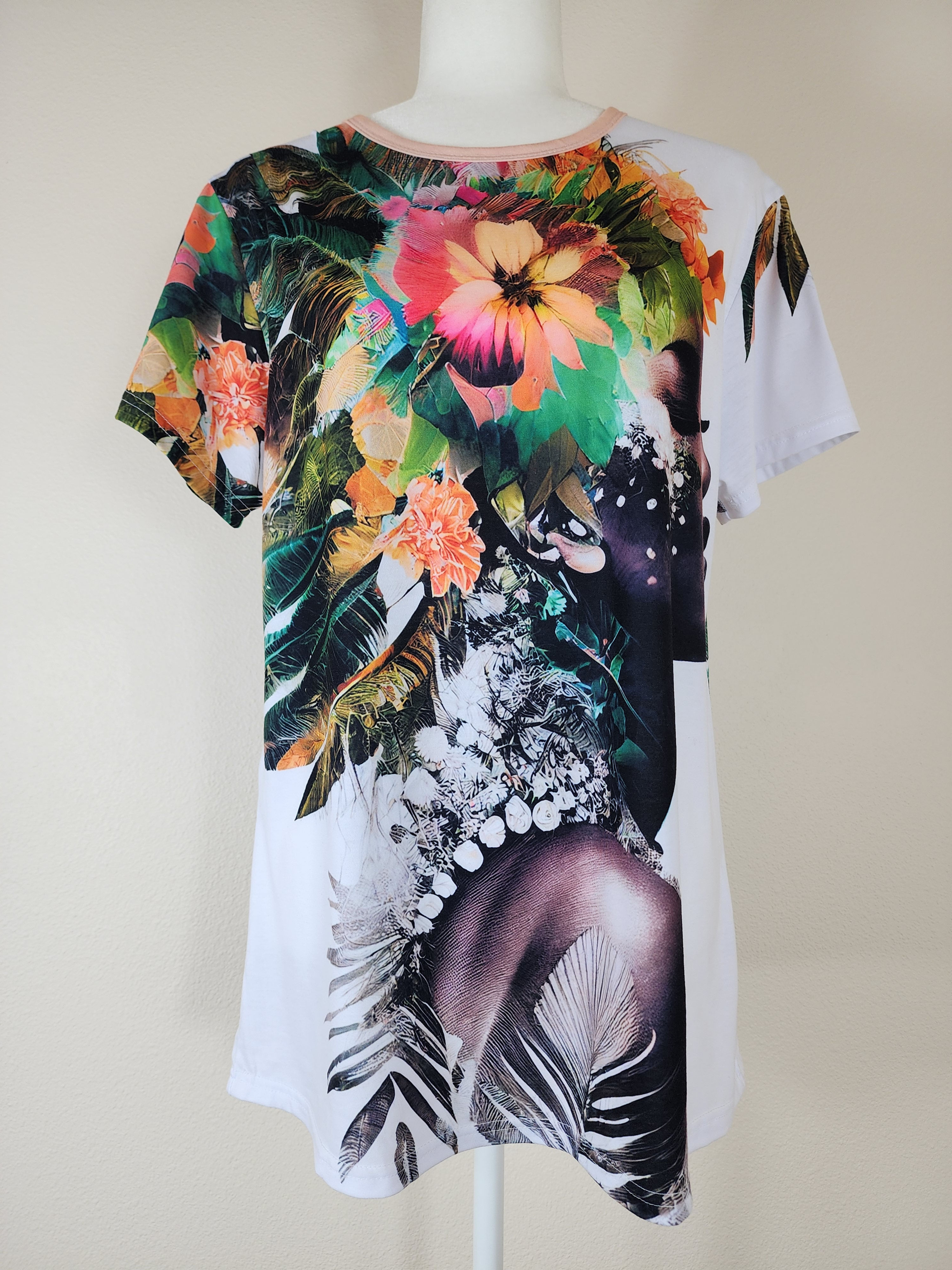 No.105 Crew Neck Women Soft T-shirt - Medium. Last One.