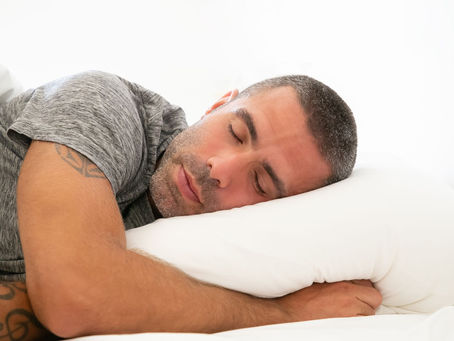 Dormire meglio dopo i 40 si può, anche se domani alle sette hai una riunione