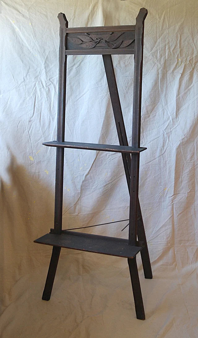 Two Tier Large Oak Stationary Stand with Floral Detailing