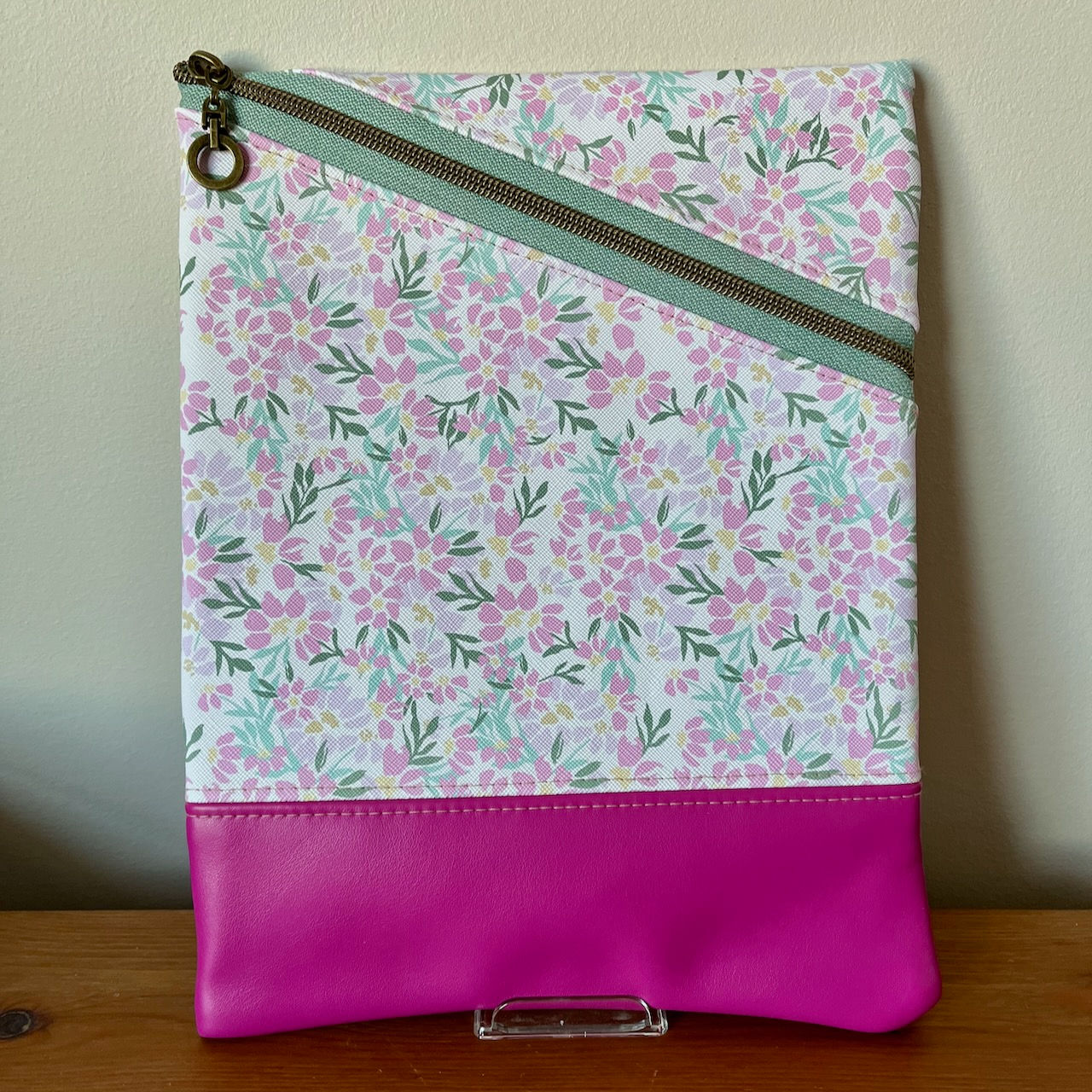 iPad / Book Case Lilac Meadow