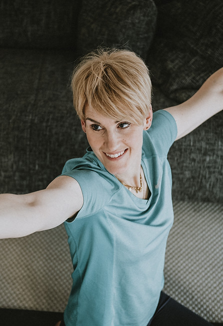 Anja Gold Schwangerschaftsyoga