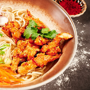 B6- Honey Chicken Ban Mian