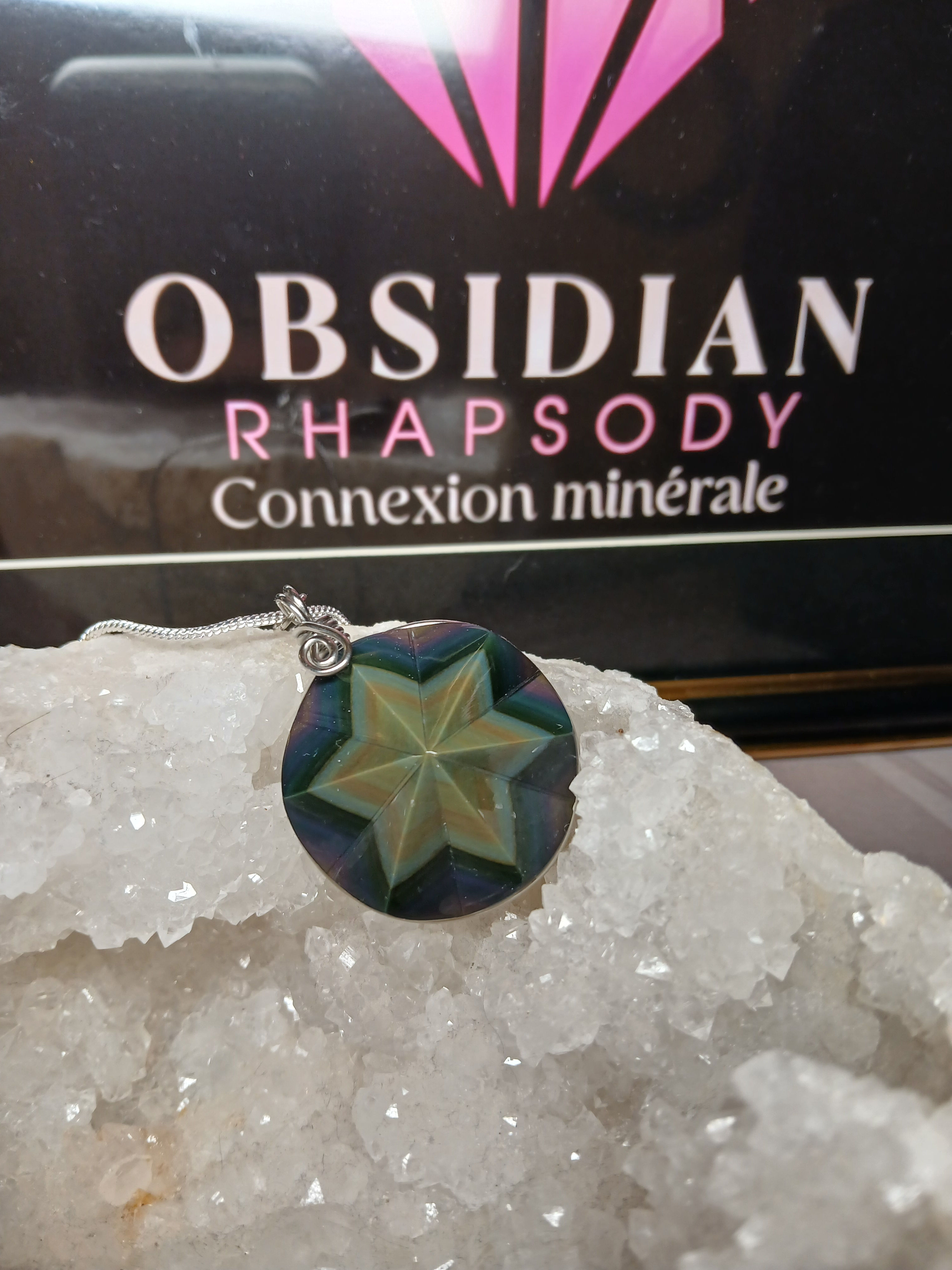 " Whisper of a star " Obsidienne arc en ciel