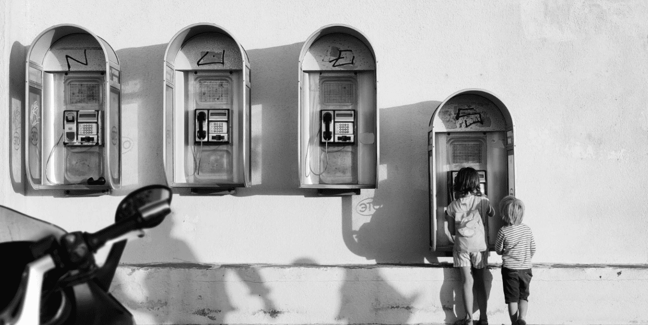 The Muisca Gallery – Stephanie Hozi – Un air d'art – PAROS, GREECE, 2021