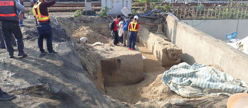 南鐵地下化施工 挖出疑是清代台灣府城垣遺跡〔2020-02-12〕