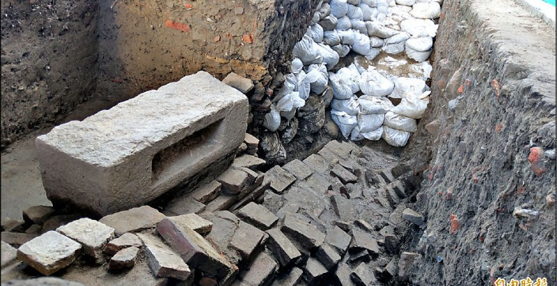 400年前台灣第一城「大員市鎮」 遺址挖出來了(安平石門國小) 劉益昌:申請列入世界文化資產〔2020-02-06〕