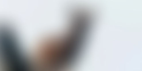 【奇萊山中精靈--夢幻水鹿】珍貴畫面!「大膽」台灣水鹿不怕人、近距離對望 山友拍下超萌表情〔2021-10-12〕