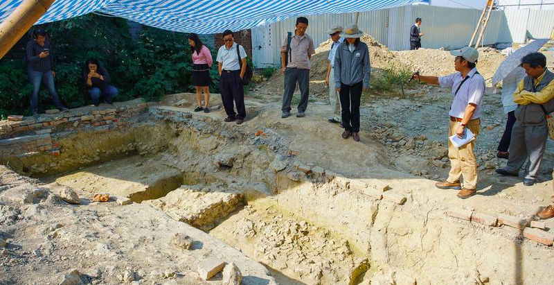 「左營舊城」重見天日!高雄左營建案工地 挖出清代鳳山縣舊城南門百年城牆〔2018-12-23〕