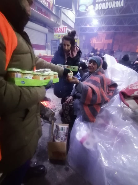 iksad deprem yardım ulaştırma ekipleri ....jpeg