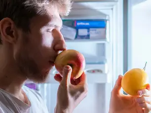 Squeezing Fruits In One's Mouth On Shabbat