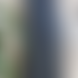 Pantalone palazzo piatto davanti e con elastico dietro