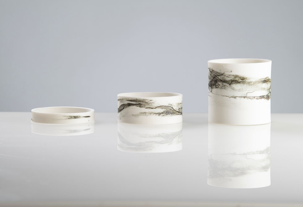 Thumbnail: Fréderique Vanvlasselaer, MIX, 2021
Matte glaze hand-painted
Porcelain
Different Sizes