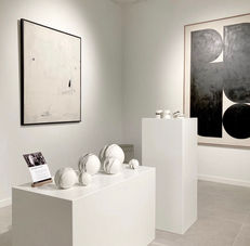 ASHES 
EXHIBITION 
KOBALT GALLERY 
FREDERIQUE VANVLASSELAER
PORCELAIN ART STUDIO