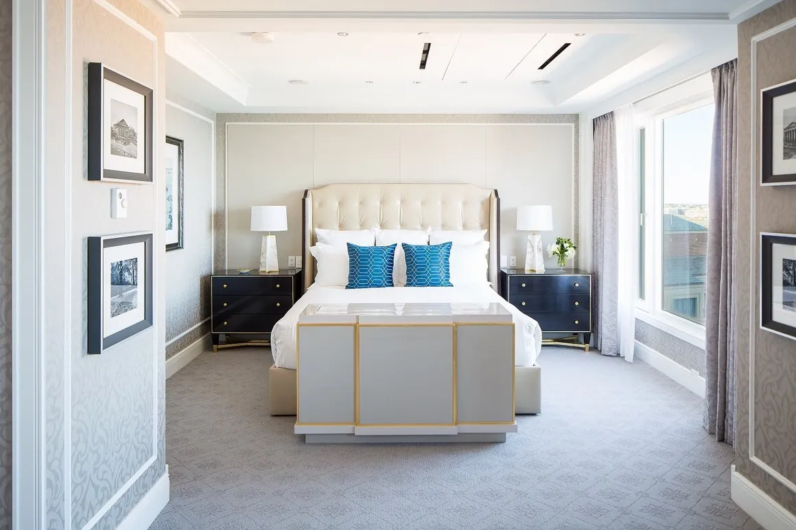 Boston Harbour Hotel - John Adams Presidential Suite - Dra-Cor