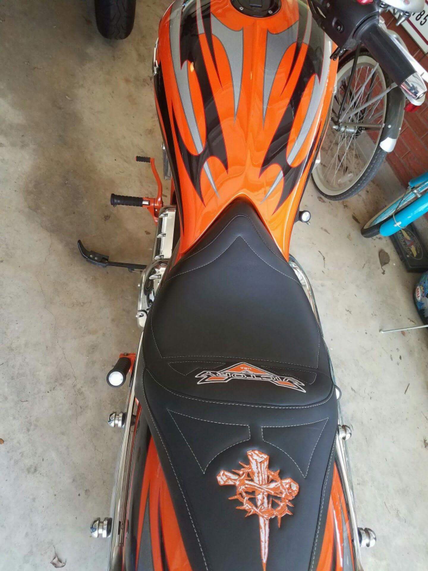 Custom motorcycle seats, motorcycle seat upholstery