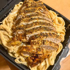 CHICKEN ALFREDO