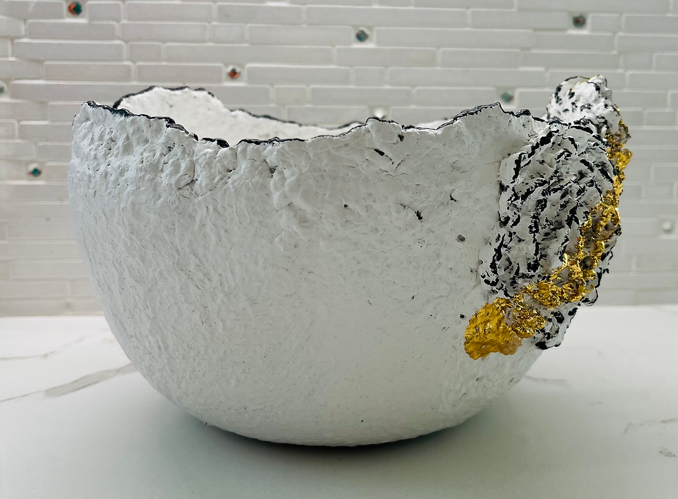 Thumbnail: "White/Gold/Black Vase"