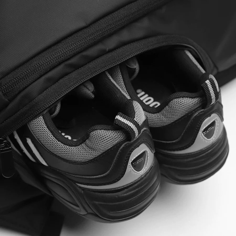 Thumbnail: Tennis & Badminton Backpack Bag (1-2 Rackets) - BLACK