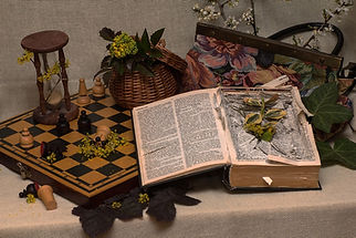 still-life-685238_1280.jpg
