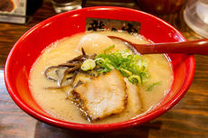 tonkotsu ramen at Tatsunoya in Shinjuku