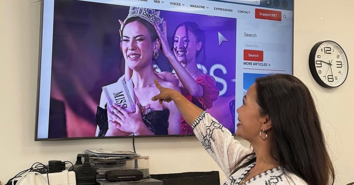 Jackielynn's family celebrating her win.