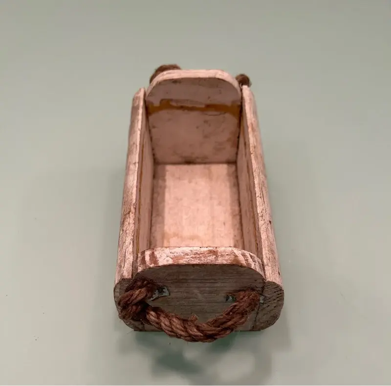 Miniature : Petit pot en bois rustique avec poignées en corde