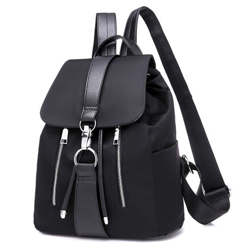 Thumbnail: Mochila Feminina de Nylon Preta