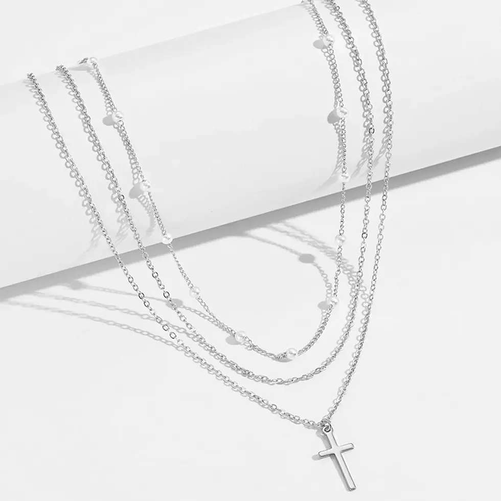 Thumbnail: Colar Multicamadas de Pérolas e Coração