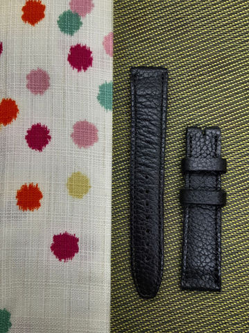 Cordonnerie de la Passerelle 69002. Création de bracelets de montres en cuir. Cuir veau grainé noir
couture noire