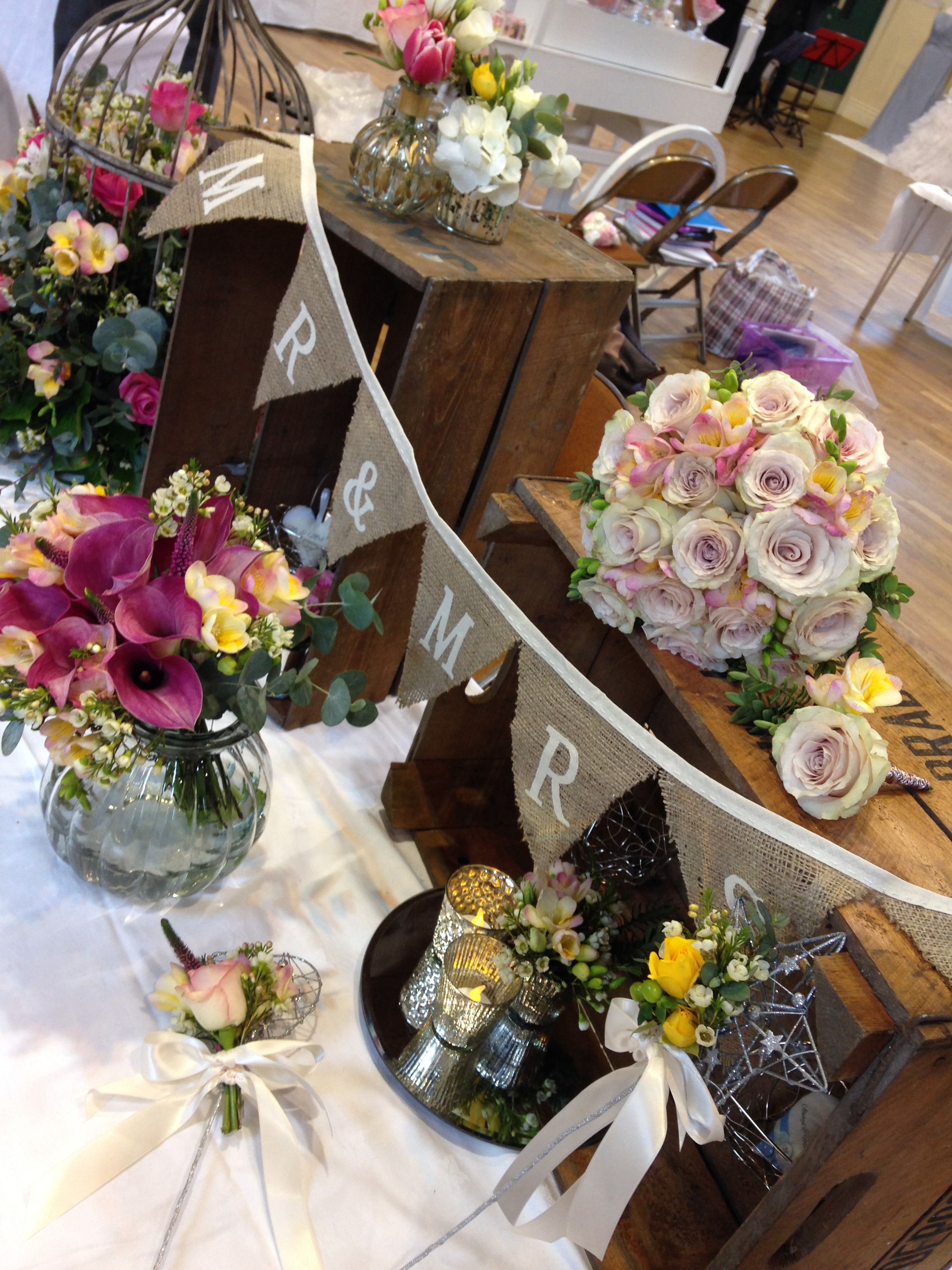 Mr & Mrs Wedding Bunting