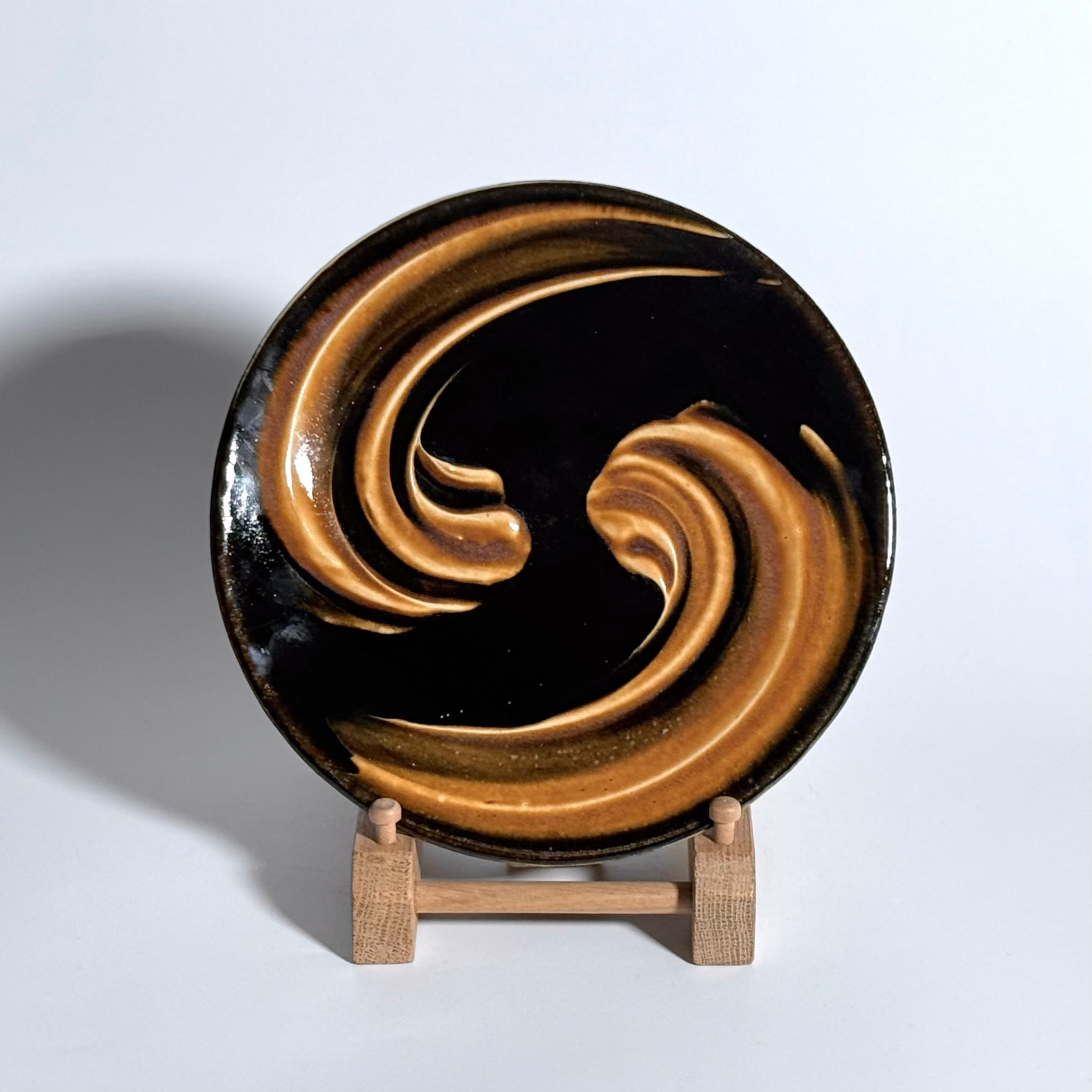 Slip Decorated Side Plate