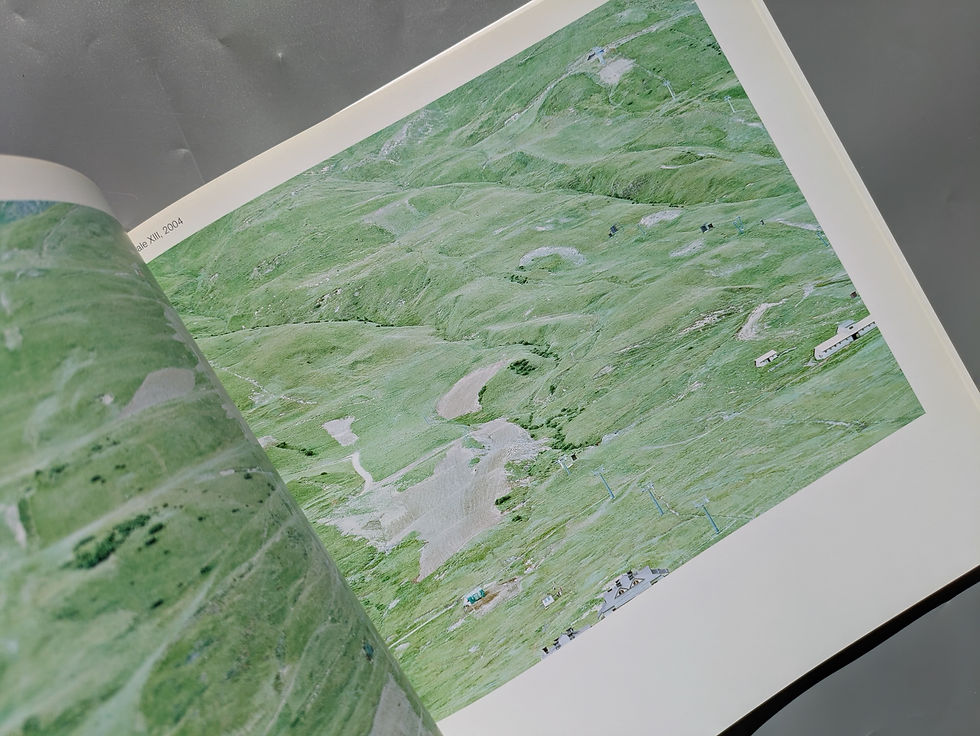 サムネイル： WALTER NIEDERMAYR / KAZUYO SEJIMA + RYUE NISHIZAWA / SANNA