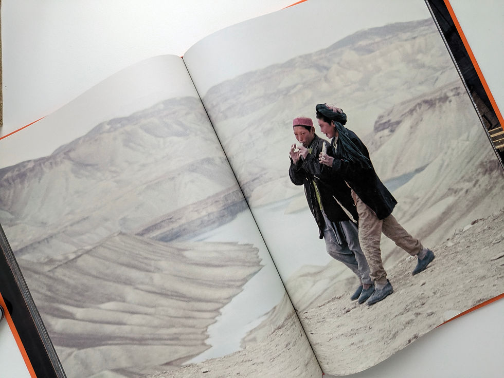 Thumbnail: SILK ROAD / KISHIN SHINOYAMA [ 篠山紀信 ]