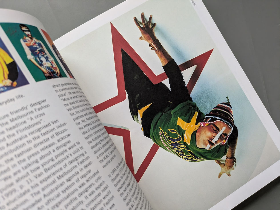 サムネイル： Dream The World Awake / WALTER VAN BEIRENDONCK