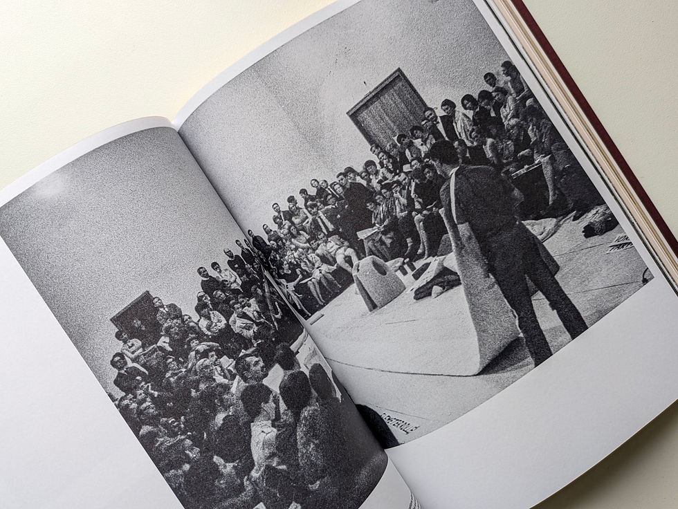 Thumbnail: Images in Mind , Bodies in Space / Franz Erhard Walther