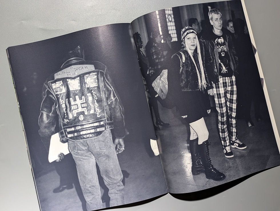 サムネイル： STREET No.59 パリコレ会場 1994.03 Part1