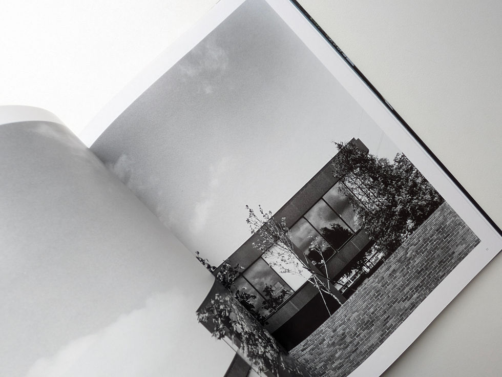 サムネイル： from NORTH 住 / 建築=上遠野徹  写真=村井修  デザイン=矢萩喜従郎