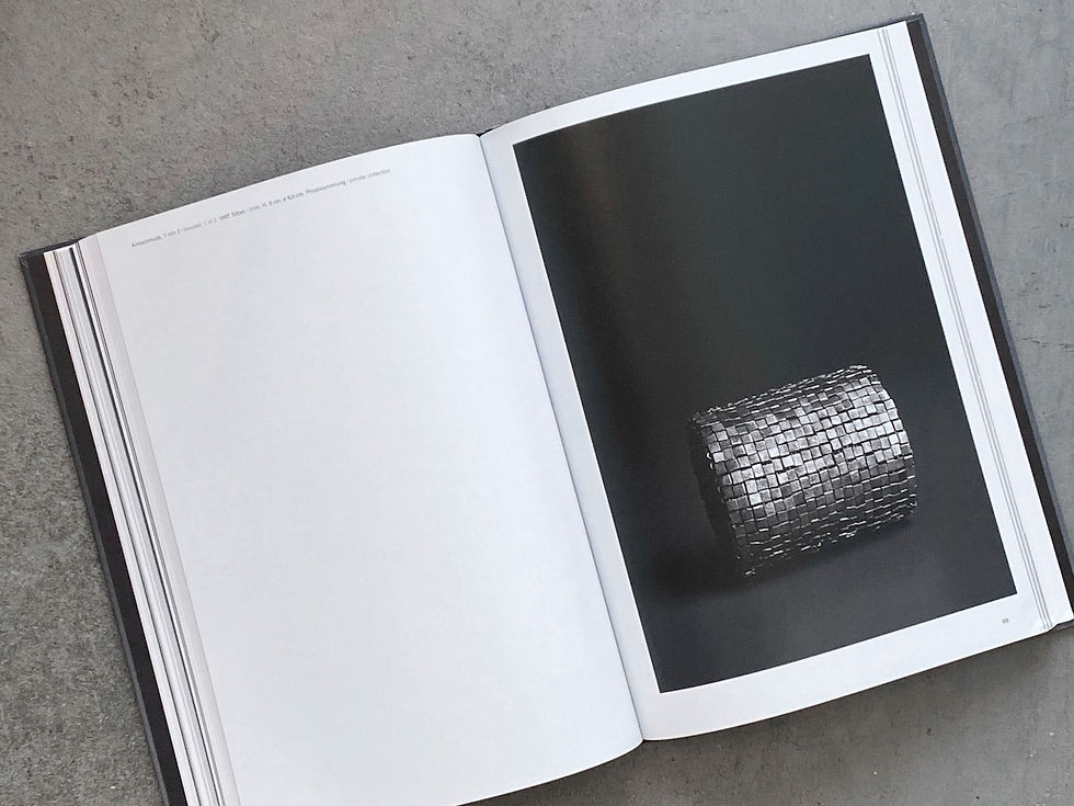 サムネイル： Tone Vigeland: Schmuck / Jewelry, Objekt / Objects, Skulptur / Sculpture