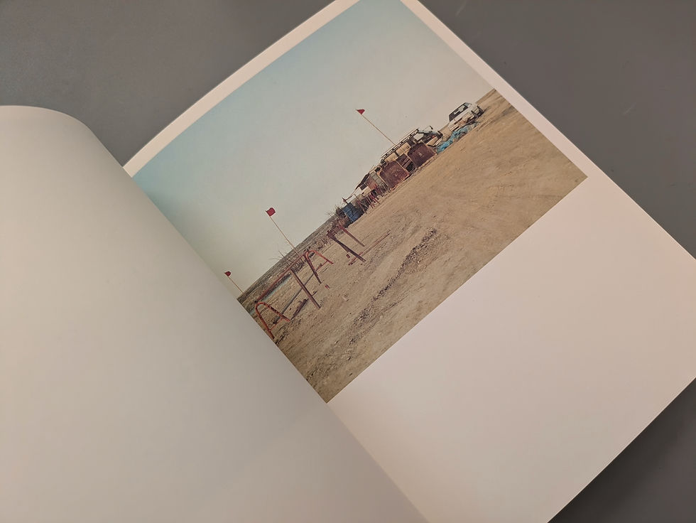 サムネイル： MIMOCA'S EYE VOL.1 野口里佳展 [予感] | NOGUCHI RIKA [a feeling of something happening]