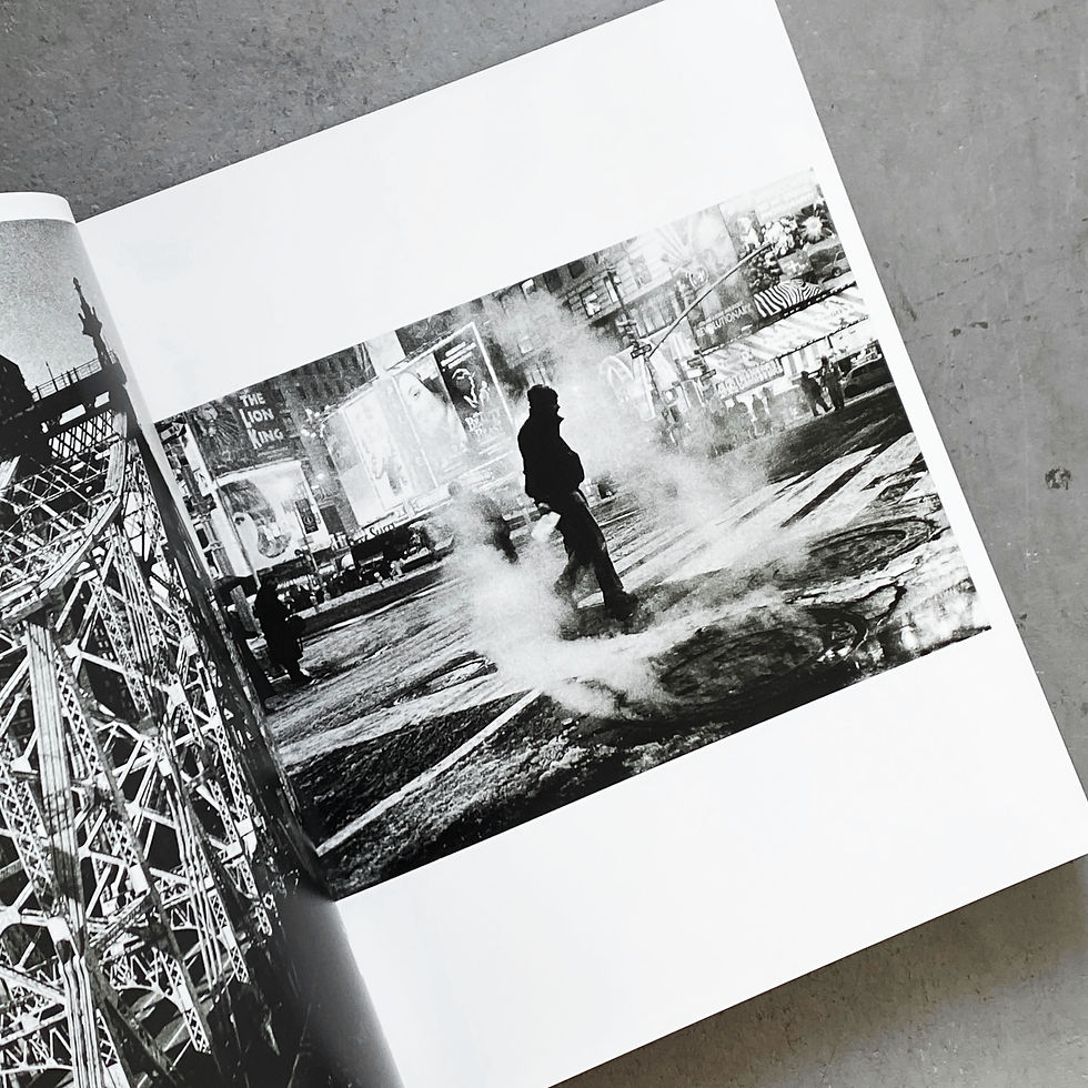 サムネイル： STREET RAMBLER / Takehiko Nakafuji [中藤毅彦] SIGNED