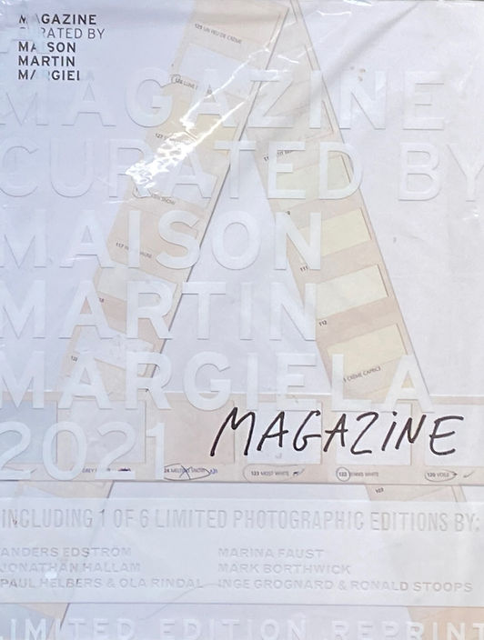 洋書 A MAGAZINE #1 MAISON MARTIN MARGIELA A Magazine #1: Curated by Maison Martin Margiela, Limited