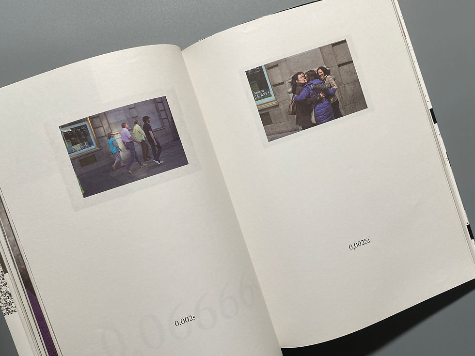 サムネイル： Un universo pequeno / Antonio M Xoubanova